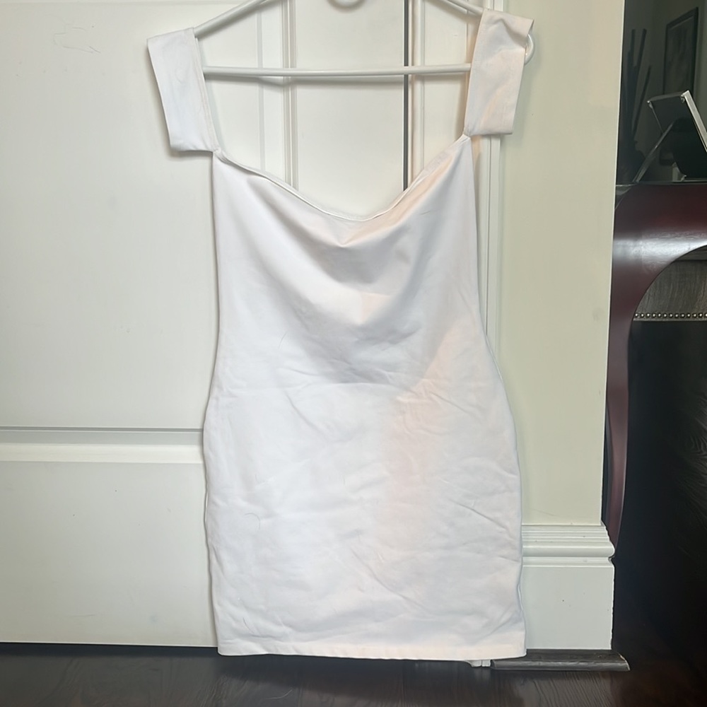 Revolve "Roxy" White Dress - Picture 7 of 7